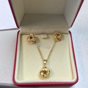 18k Solid Gold Necklace and Earrings Love Knots